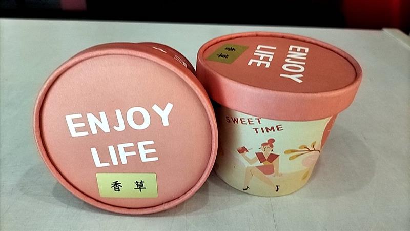 牛奶冰淇淋,百樂蛋糕