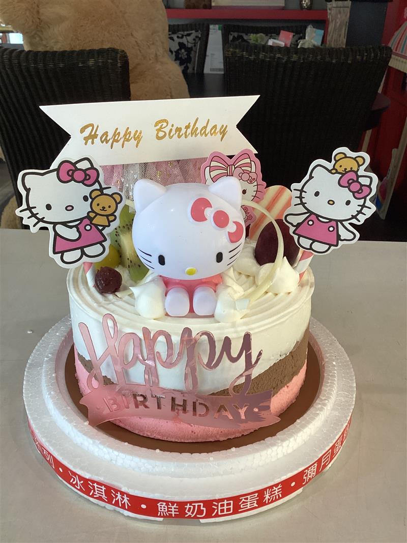 6吋 Hello Kitty 冰淇淋蛋糕,百樂蛋糕